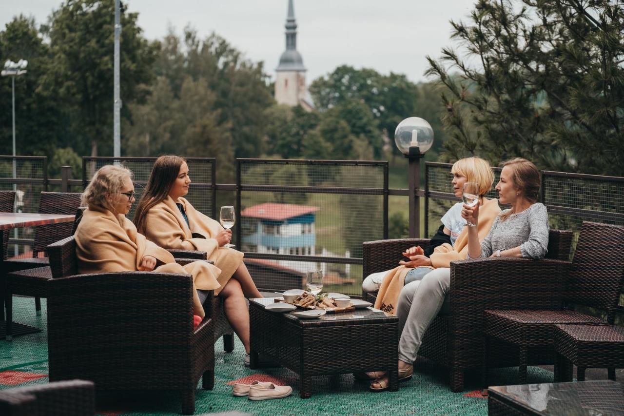 Ugandi Hotel Otepää エクステリア 写真